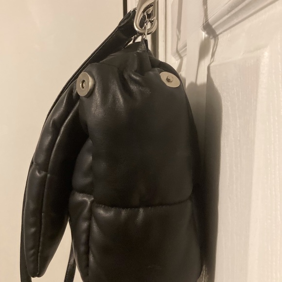 Stand Studio Wanda Handbag with removable straps and magnetic snap flap closure. - Picture 7 of 14